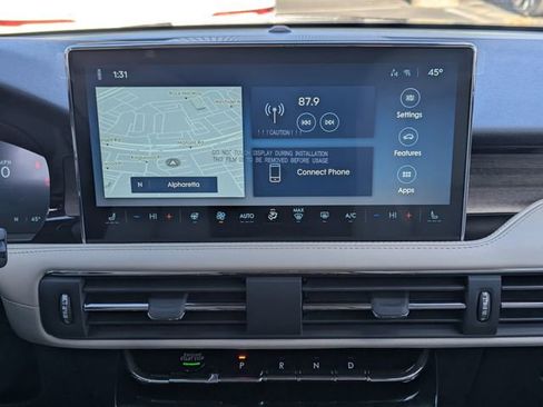 New 2026 Lincoln Corsair Reserve image 16