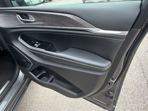 Used 2021 Jeep Grand Cherokee L Overland image 19