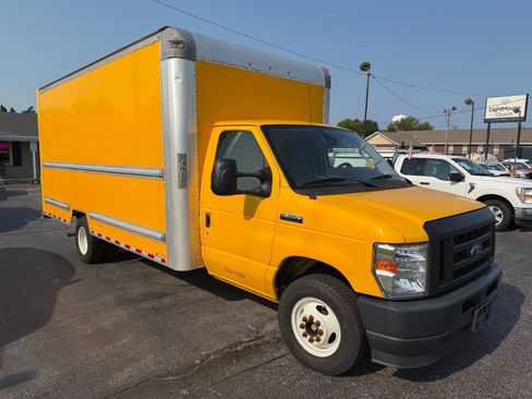 Used 2022 Ford E-350 and Econoline 350 Super Duty RWD image 4
