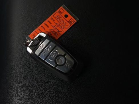 Certified 2023 Ford F150 Lariat w/ Equipment Group 502A High image 21