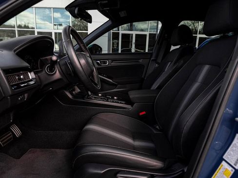 Used 2025 Honda Civic Sport image 27