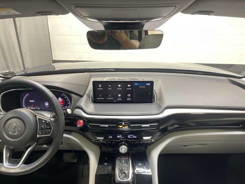 Used 2024 Acura MDX w/ Technology Package AWD/4WD image 10