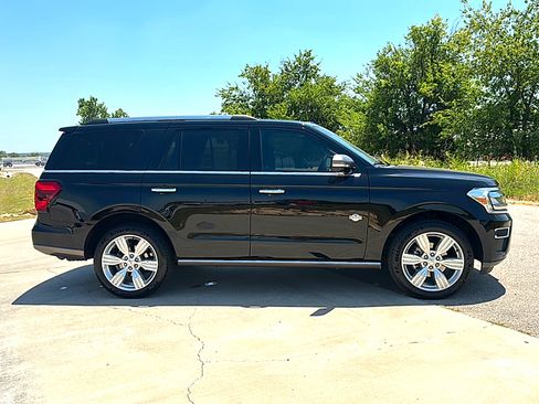 Used 2024 Ford Expedition King Ranch AWD/4WD image 9
