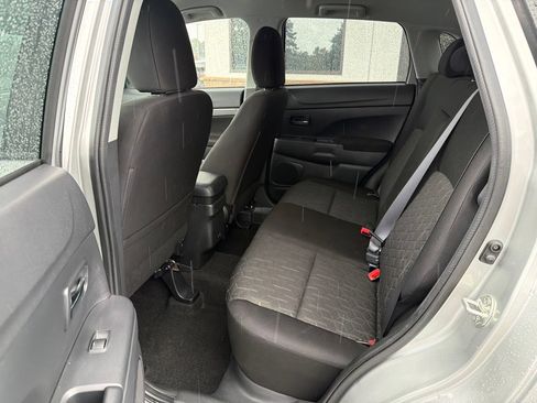 Used 2025 Mitsubishi Outlander Sport AWD image 5