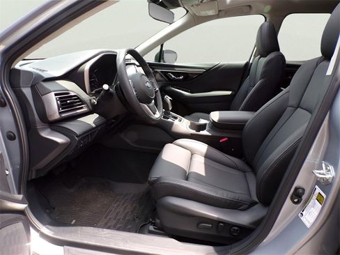 Certified 2025 Subaru Outback Limited image 18