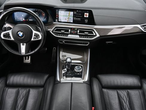 Used 2023 BMW X5 sDrive40i w/ M Sport Package image 11