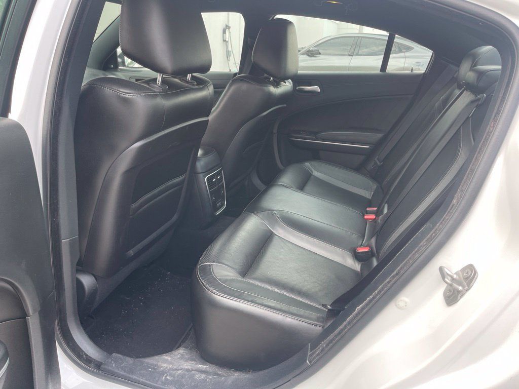 Used 2019 Dodge Charger SXT w/ Plus Group RWD image 11