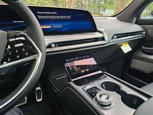 New 2026 Cadillac Vistiq Luxury image 32