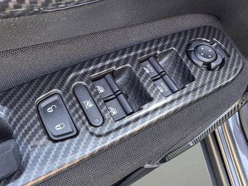 Used 2020 Jeep Renegade Latitude w/ Cold Weather Group image 11