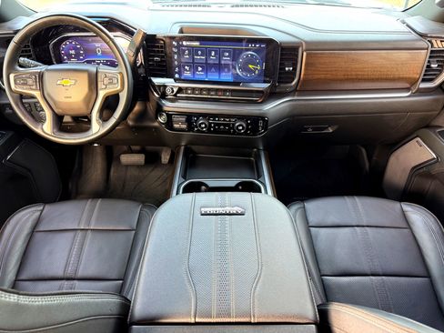 Used 2024 Chevrolet Silverado 3500 High Country w/ High Country Premium Package image 25