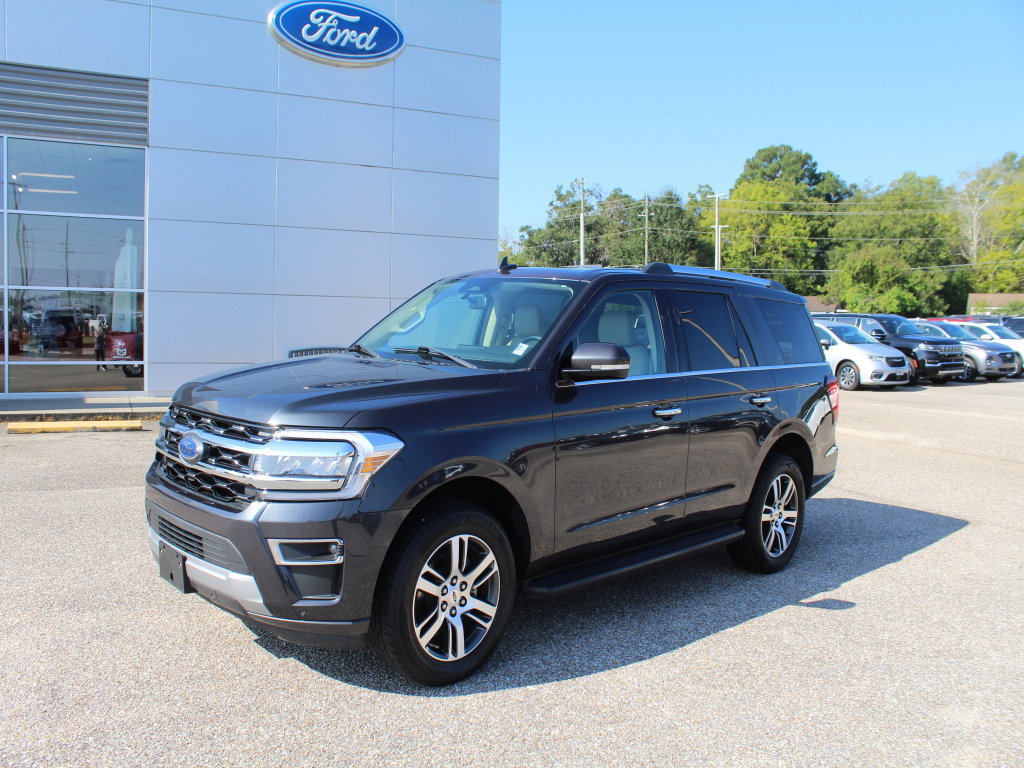 Used 2024 Ford Expedition Limited AWD/4WD image 1