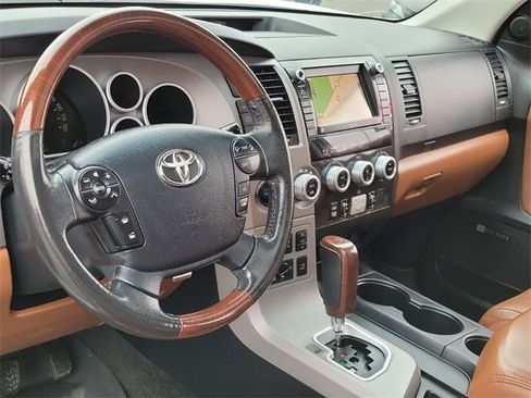 Used 2012 Toyota Sequoia Platinum image 10