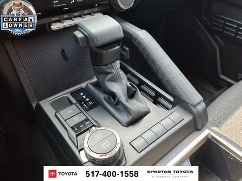 Used 2025 Toyota 4Runner SR5 AWD/4WD image 23