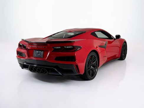 Used 2024 Chevrolet Corvette Z06 w/ Stealth Interior Trim Package RWD image 5