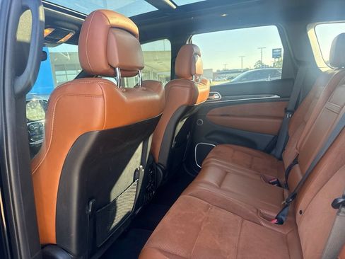 Used 2020 Jeep Grand Cherokee SRT AWD/4WD image 12