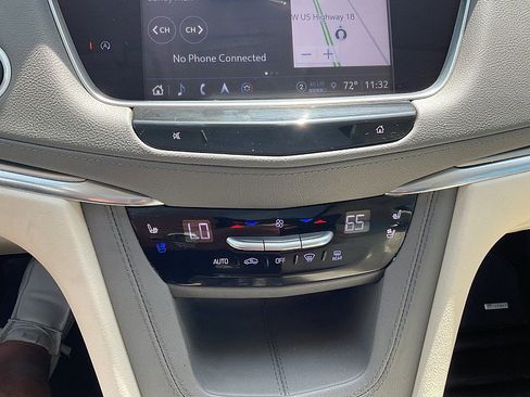 Used 2023 Cadillac XT5 Premium Luxury AWD/4WD image 21