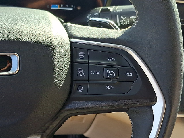 Certified 2023 Jeep Grand Cherokee Limited AWD/4WD image 23