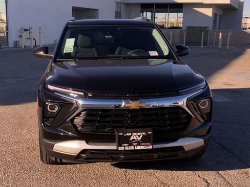 New 2026 Chevrolet TrailBlazer LT FWD image 3