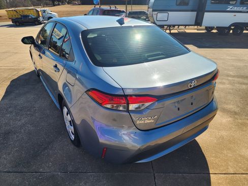 Used 2021 Toyota Corolla L image 6