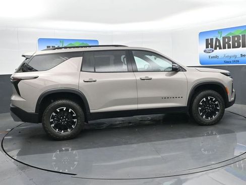 New 2026 Chevrolet Traverse Z71 w/ Enhanced Driving Package AWD/4WD image 6