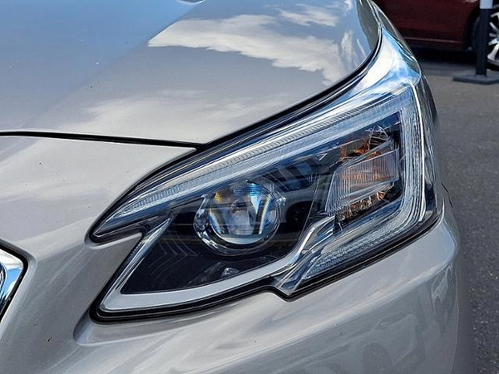 Used 2020 Subaru Outback Limited AWD/4WD image 10