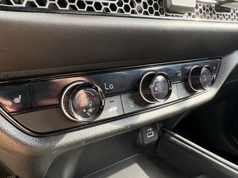 Certified 2024 Honda HR-V Sport image 18