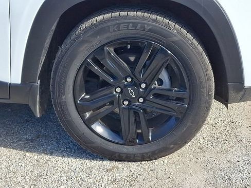 Used 2025 Chevrolet Trax ACTIV w/ Sunroof Package FWD image 29