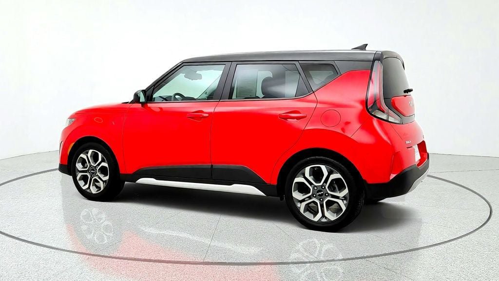 Used 2025 Kia Soul EX FWD image 7