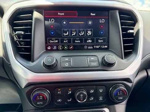 Used 2020 GMC Acadia SLT w/ Driver Alert Package II AWD/4WD image 19