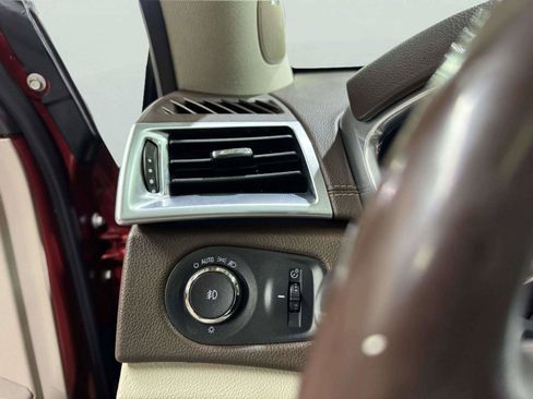 Used 2013 Cadillac SRX Performance FWD image 53