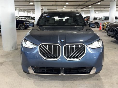Used 2025 BMW X3 xDrive30i w/ Convenience Package AWD/4WD image 3