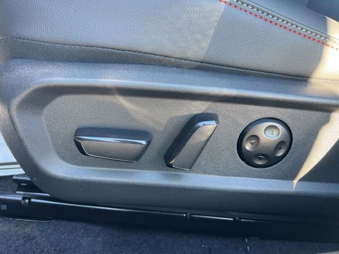 New 2026 Nissan Sentra SR w/ SR Premium Package FWD image 27