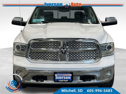 Used 2016 RAM 1500 Laramie w/ Convenience Group AWD/4WD image 3
