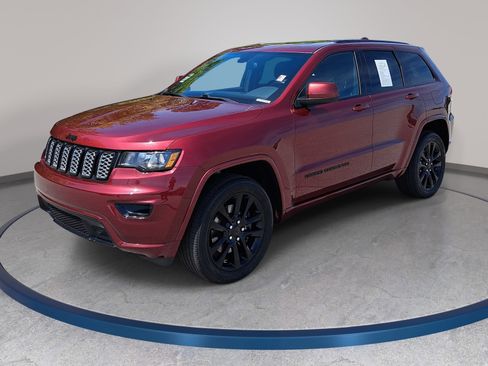 Used 2021 Jeep Grand Cherokee Laredo X AWD/4WD image 1