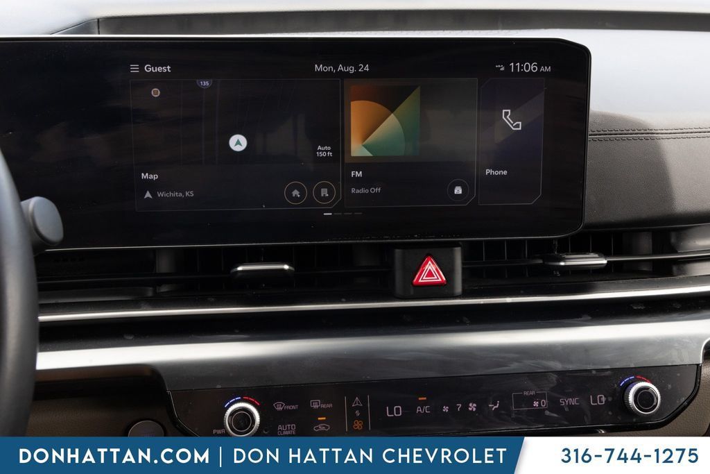 Used 2025 Kia Carnival FWD image 8