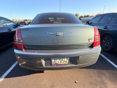 Used 2006 Chrysler 300 C RWD image 6