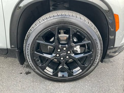 Used 2026 Chevrolet Traverse RS w/ LPO, Floor Liner Package AWD/4WD image 19
