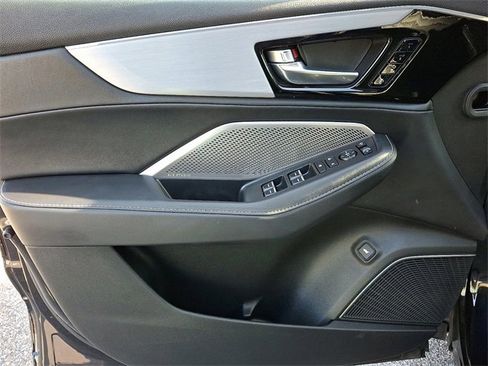 Used 2023 Acura MDX Technology image 12