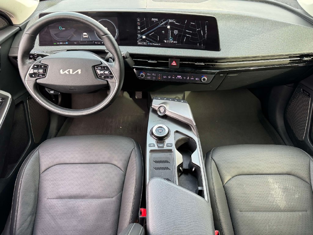 Certified 2022 Kia EV6 Wind AWD/4WD image 13