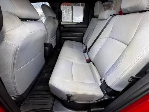 Used 2025 Toyota Tacoma SR5 AWD/4WD image 42