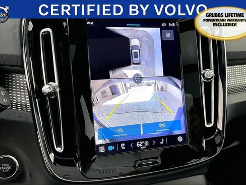 Certified 2025 Volvo XC40 B5 Plus image 31