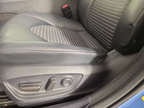 Used 2023 Toyota Camry SE w/ Cold Weather Package FWD image 30
