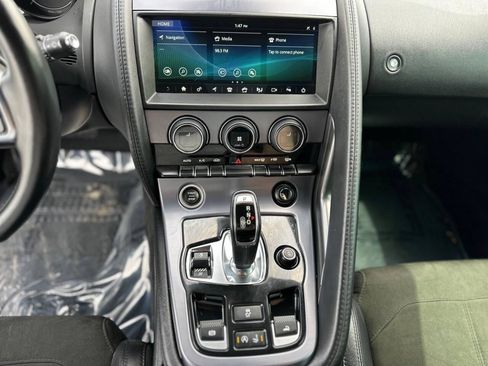 Used 2019 Jaguar F-TYPE Convertible RWD image 23