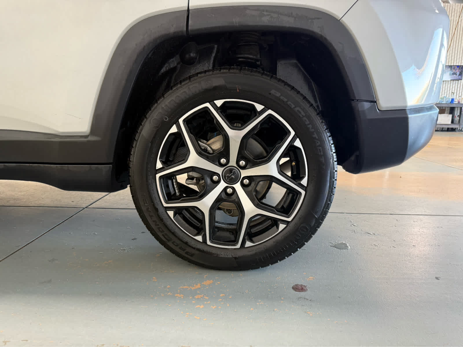Used 2025 Jeep Compass Limited AWD/4WD image 10