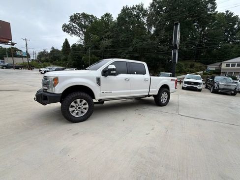 Used 2017 Ford F250 Platinum w/ Platinum Ultimate Package AWD/4WD image 16