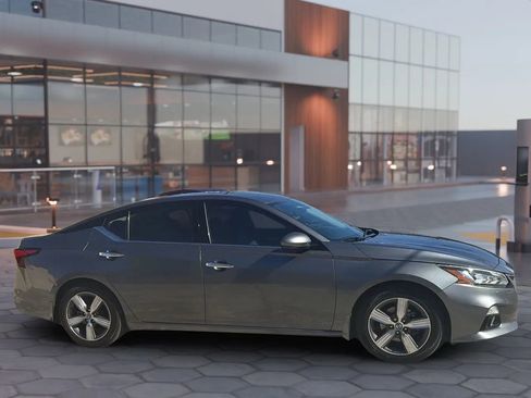 Used 2019 Nissan Altima 2.5 SL image 16