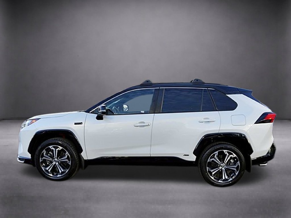 Used 2024 Toyota RAV4 XSE AWD/4WD image 9