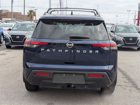 New 2025 Nissan Pathfinder SV w/ SV Premium Package image 4