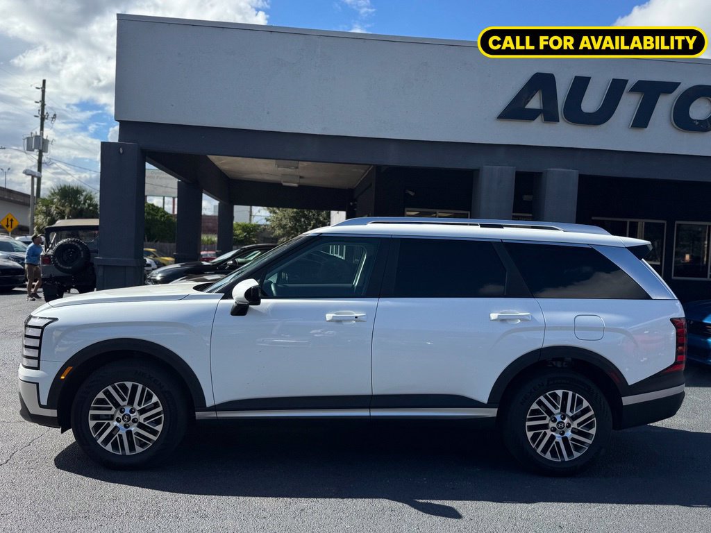 Used 2026 Hyundai Palisade SEL FWD image 3