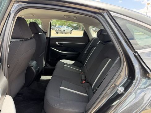 Used 2025 Hyundai Sonata SEL FWD image 28
